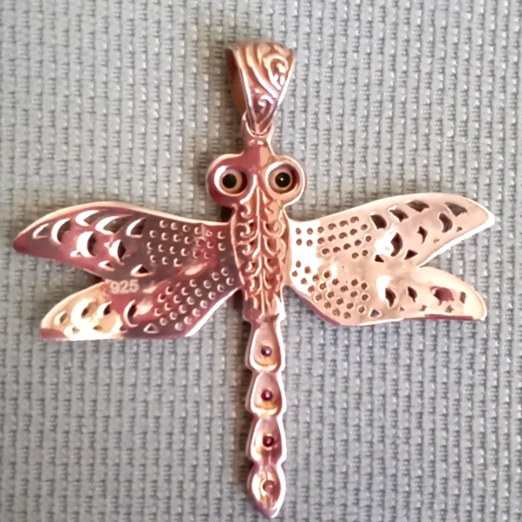 BALI LEGACY RUSSIAN DIOPSIDE, MULTI-GEM DRAGONFLY PENDENT - Picture 2 of 7